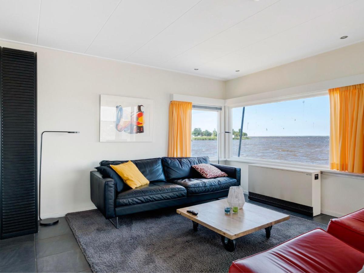 Holiday Home Jachthaven Oostmahorn By Interhome Anjum Exterior foto
